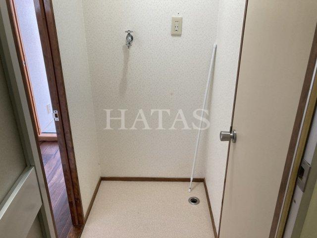 洗面設備　同物件別部屋です。（間取り反転）