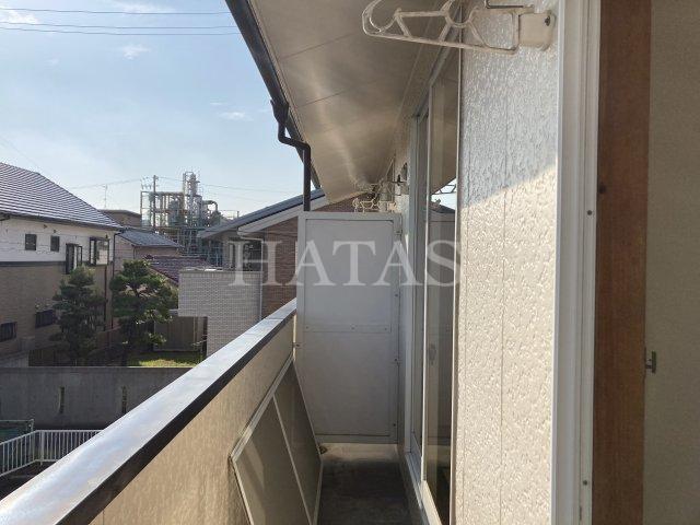 バルコニー　同物件別部屋です。写真は２階になります。（間取り反転）