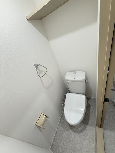 トイレ　別部屋参考写真です