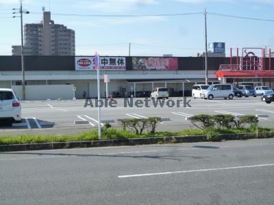 スーパー　BIGLIVE安城店（スーパー）まで958m