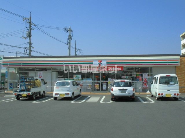 コンビニ　セブンイレブン福山本庄町中４丁目店（コンビニ）まで260m