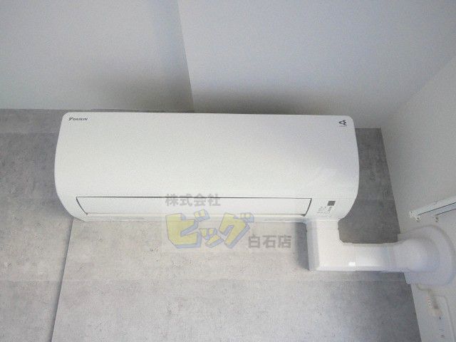 その他設備　夏も快適なエアコン付きです♪