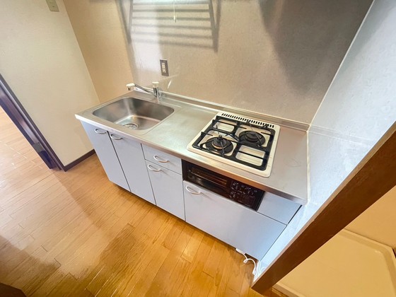 キッチン　※別部屋の写真です