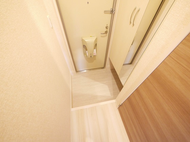 玄関　収納もある玄関です