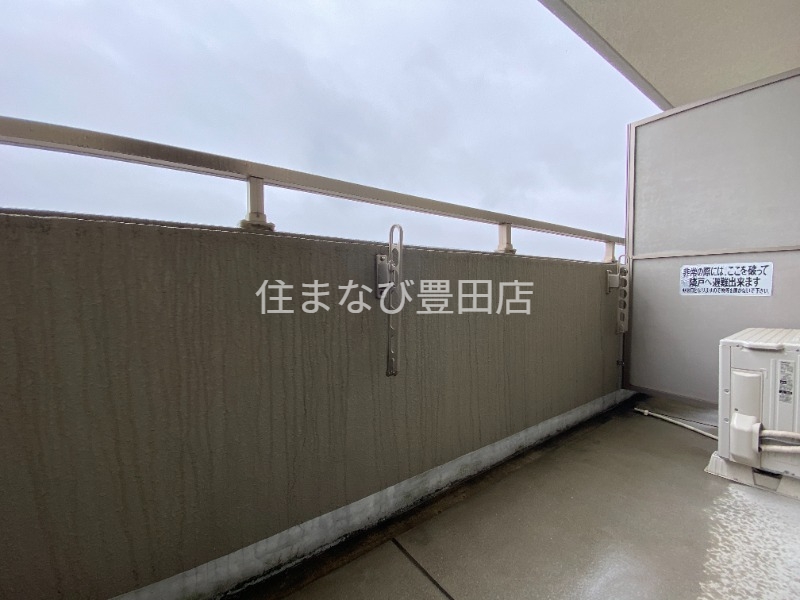 バルコニー　同型別部屋写真