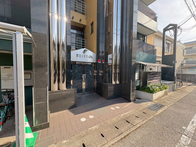 BRISTOLの外観写真