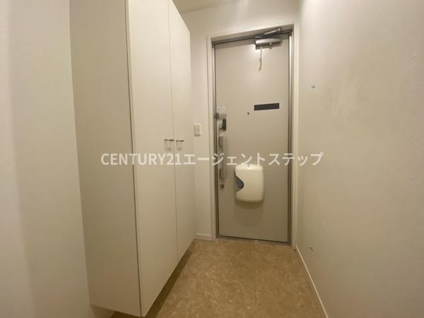 ロザージュ神宮の玄関写真