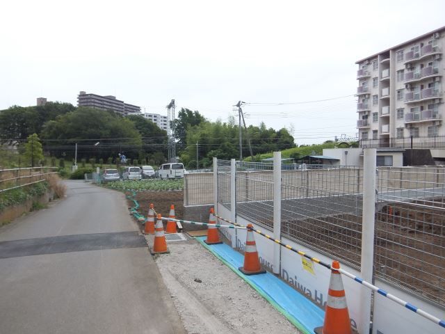 その他　建築予定地の周辺写真となります。（平成２５年６月３０日撮影）