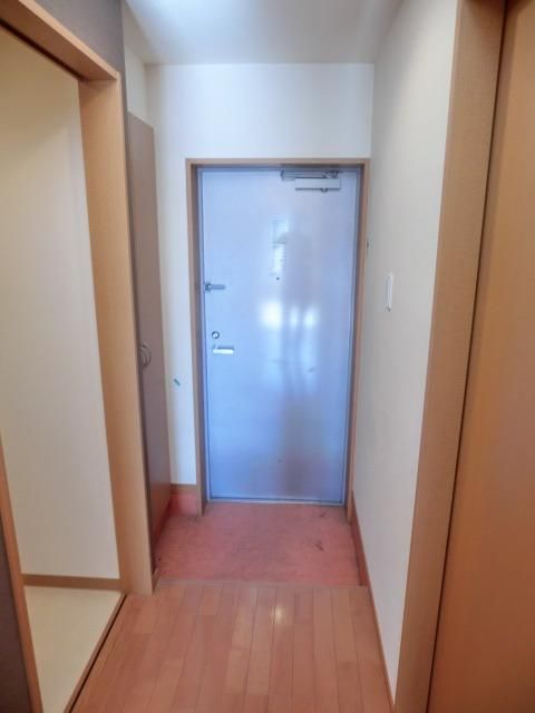 玄関　シューズBOX付玄関