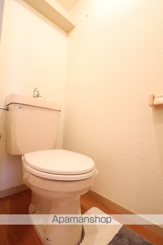 鹿児島市電谷山線 谷山駅 徒歩4分 5階建 築37年のトイレ写真