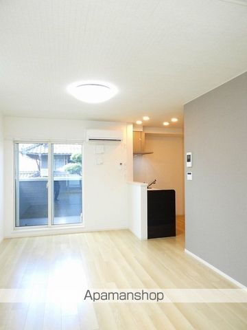 広島高速交通アストラムライン 上安駅 徒歩6分 3階建 築3年の居間写真