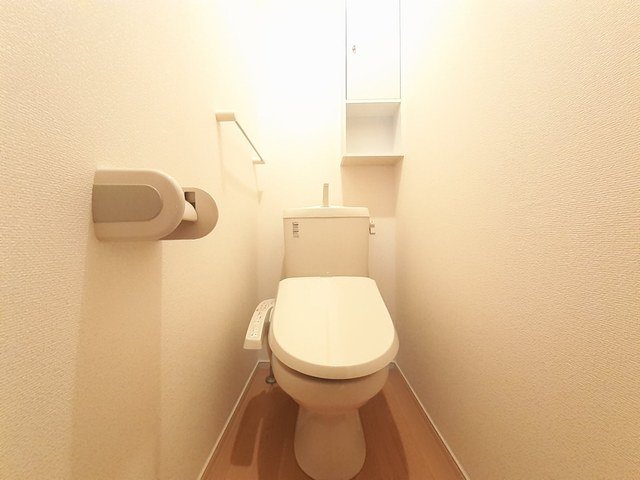 トイレ　コンパクトで使いやすいトイレです