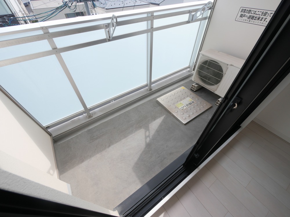 地下鉄御堂筋線 西中島南方駅 徒歩10分 11階建 築9年の内装写真