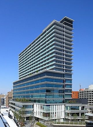 【渋谷区笹塚のマンションの建物外観】