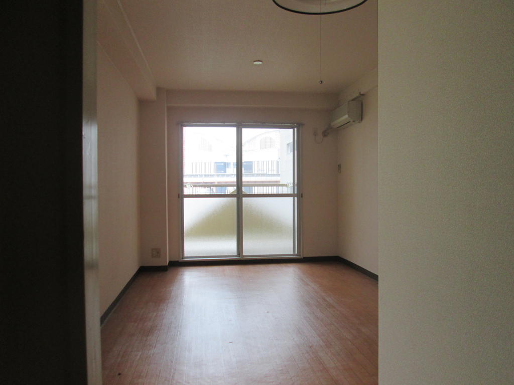 居室・リビング　広々約10帖。