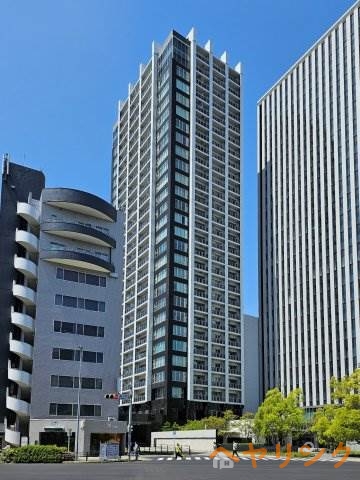 ブリリアタワー名古屋グランスイートの建物外観