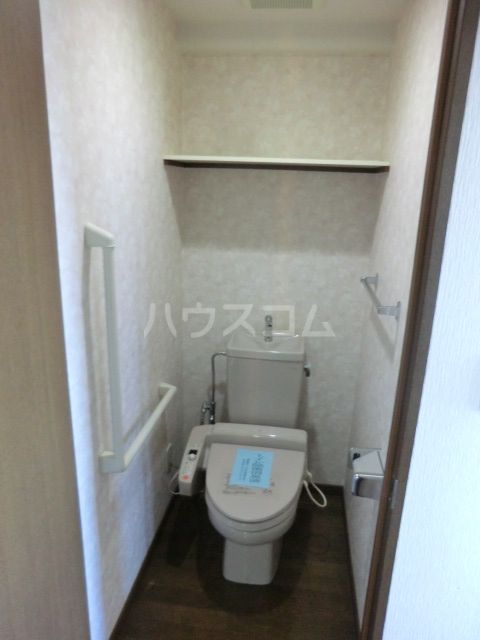 【茅ヶ崎市円蔵のマンションのトイレ】