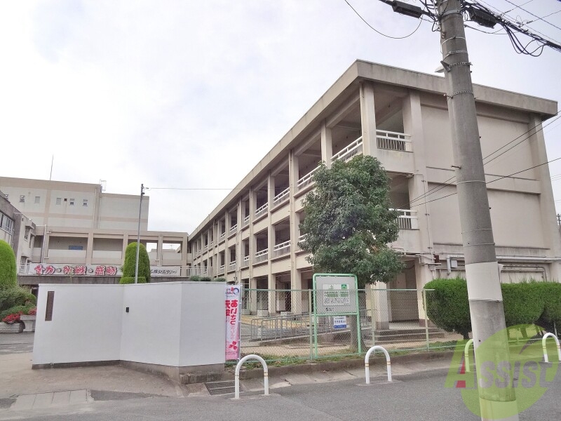 【吹田市高浜町のマンションの中学校】