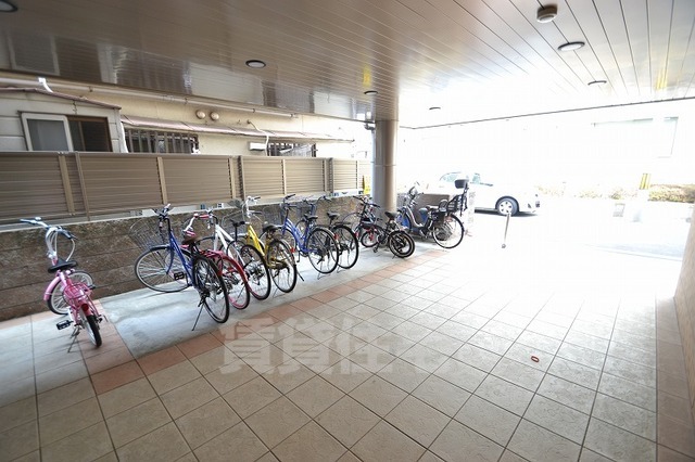 駐車場　駐輪場