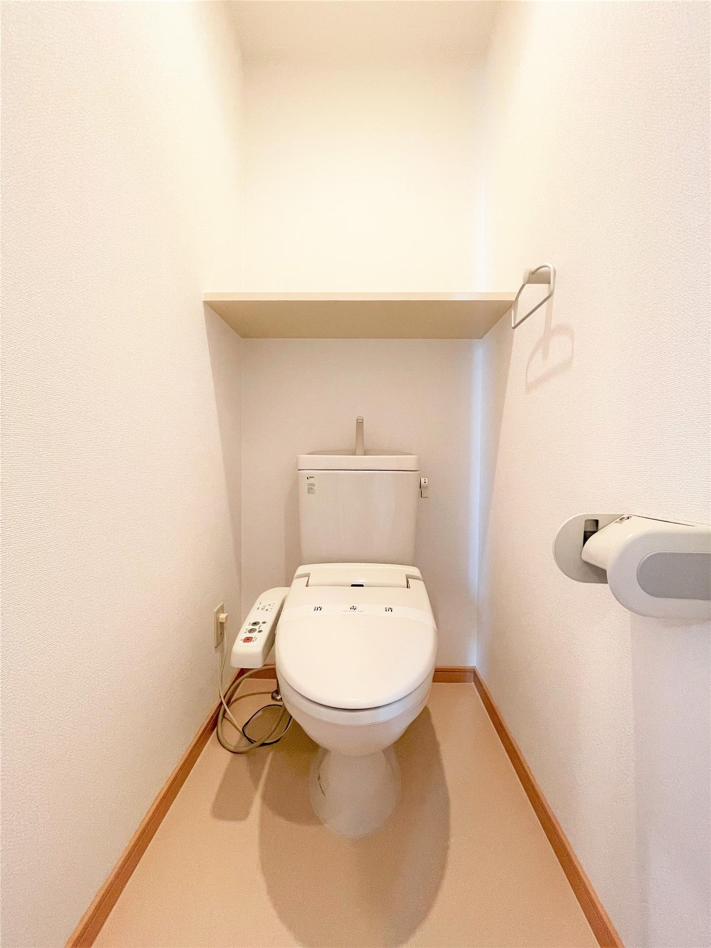 独立洗面台、便器、温水洗浄便座が新品！敷金0！礼金0！駅チカ6分！スーパーコンビニ近し！ペット飼育可能！ 独立洗面台、便器、温水洗浄便座が新品！敷金0！礼金0！駅チカ6分