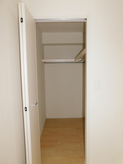 収納　ウォークインクローゼット