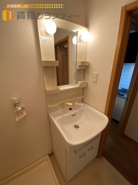 洗面設備　独立洗面台はマスト