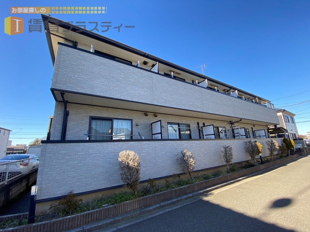 建物外観　タイル張の外観