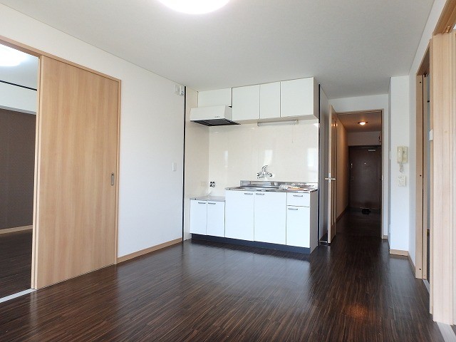 ウエストビル_内装_0