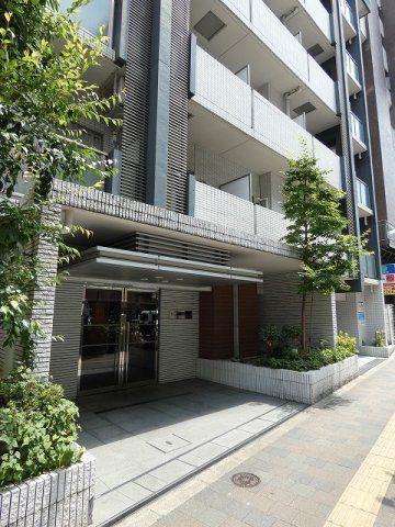 エントランス　毎日通るエントランスはこのようになっています