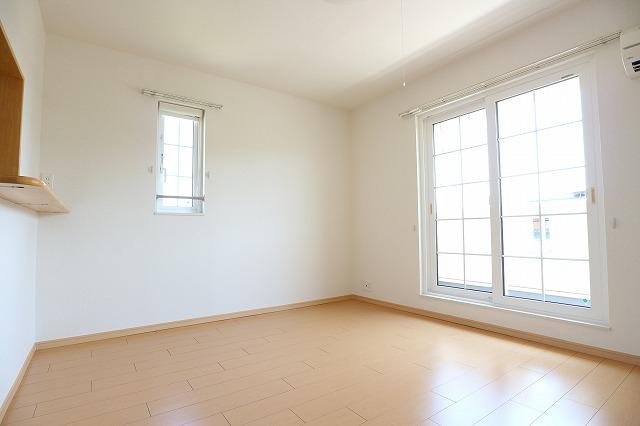 居室・リビング　中はこのようになっています