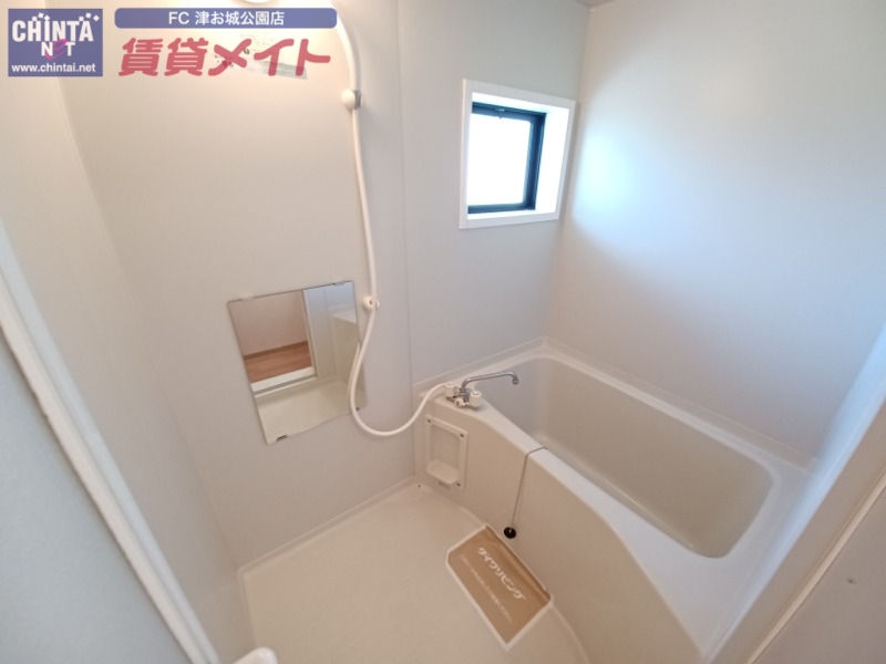 バス・シャワールーム　同型参考写真