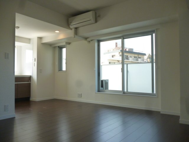 居室・リビング　ゆったりとした居間です