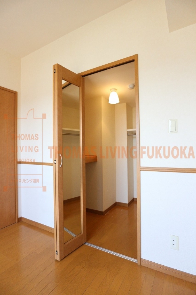 収納　大容量のウォークインクローゼットです。