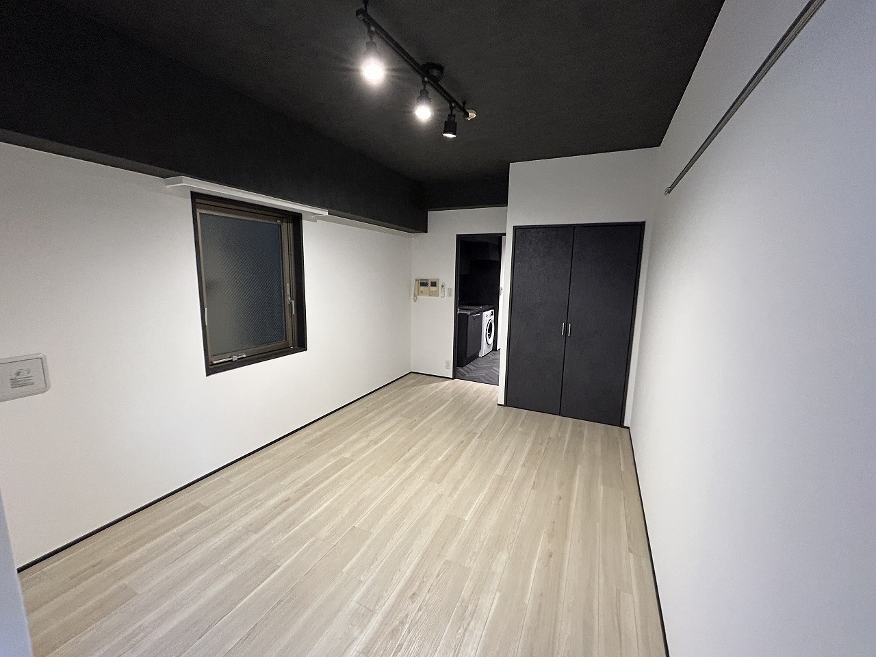 居室・リビング　内観1