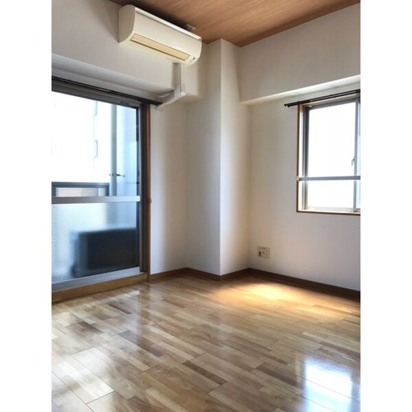 居室・リビング　洋室(エアコン有り)