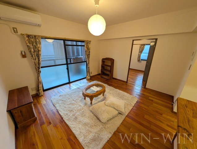 居室・リビング　イメージ（同建物内別部屋の写真です）