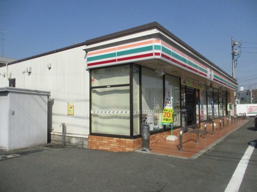コンビニ　セブンイレブン　岐阜六条北４丁目店（コンビニ）まで401m