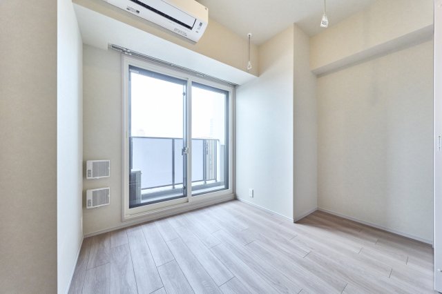 居室・リビング　※参考写真　反転