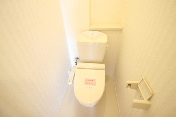 トイレ　※別部屋の写真です