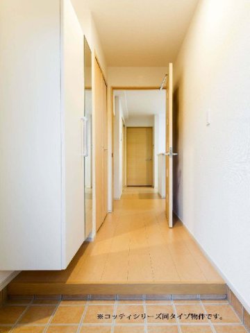 玄関　明るい玄関です