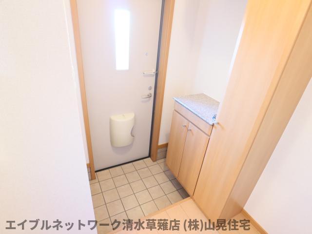 玄関　落ち着いた玄関です