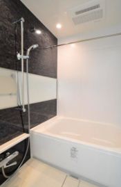 バス・シャワールーム　きれいなお風呂です