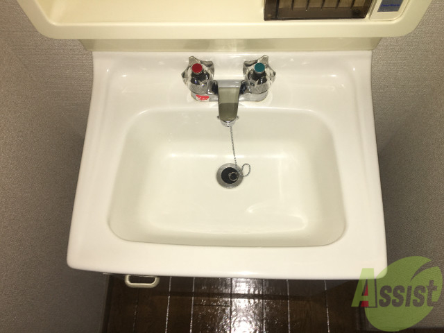 洗面設備　洗面台は、浴室と別にあるのといいですよね。