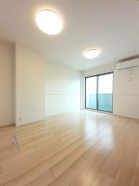 居室・リビング　ゆったり過ごせる居間です