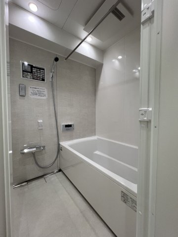 バス・シャワールーム　【ホワイトパレス】
