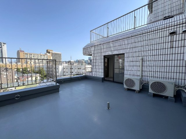 バルコニー　【ホワイトパレス】