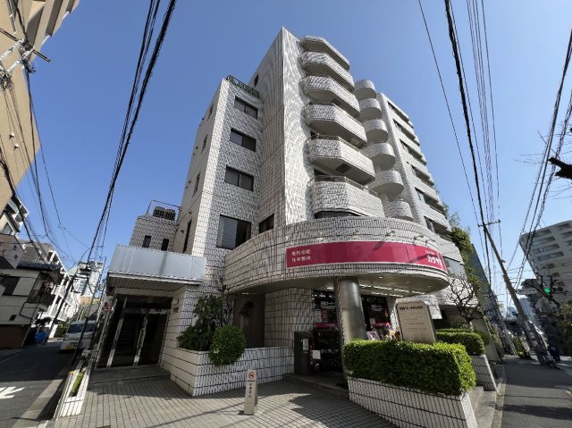 建物外観　【ホワイトパレス】