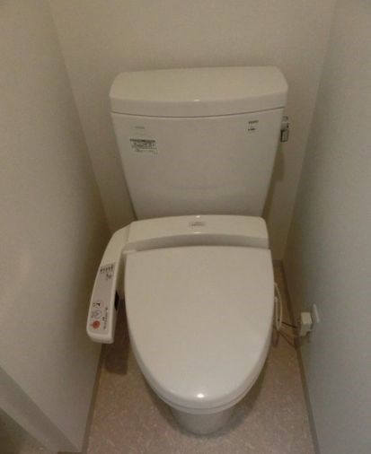 トイレ　★仲介手数料は賃料の半額＋税★