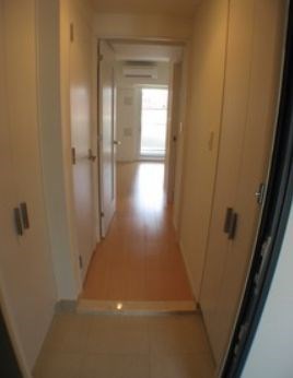 玄関　★玄関収納充実2ヶ所★