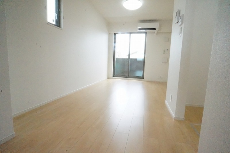 居室・リビング　図面と現状に相違がある場合には現状を優先